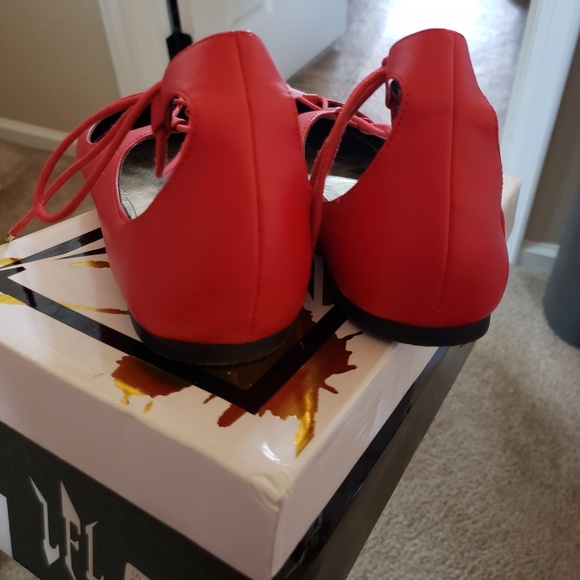 Flat "tie up" shoes - Picture 3 of 3